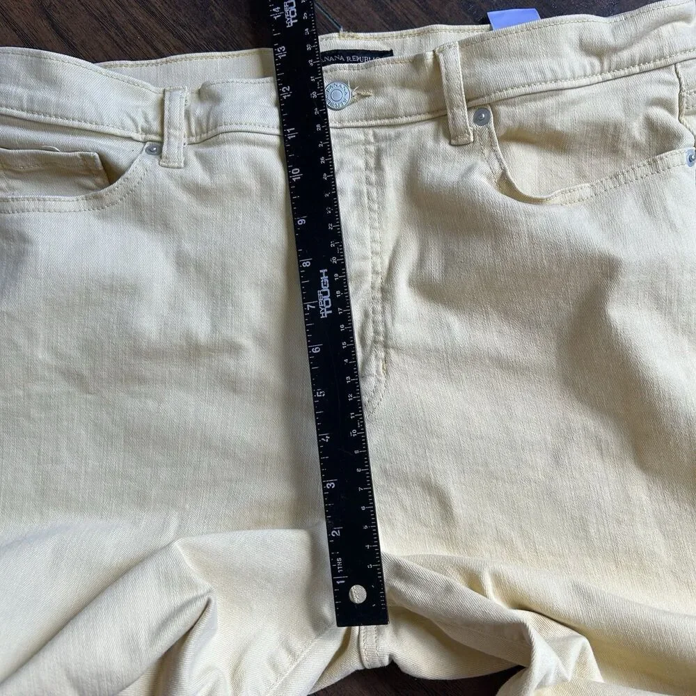 Banana Republic Jeans Size 33/16 High Rise Wide Leg Crop Pale Citrus Yellow